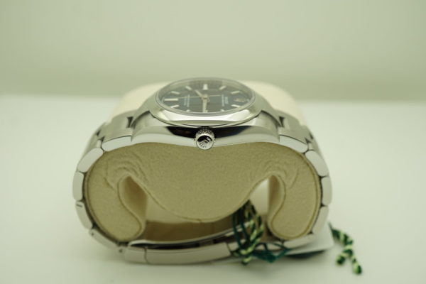BRAND NEW Rolex 124200 OYSTER PERPETUAL 34MM BLUE DIAL 2021 COMPLETE SET - Image 3
