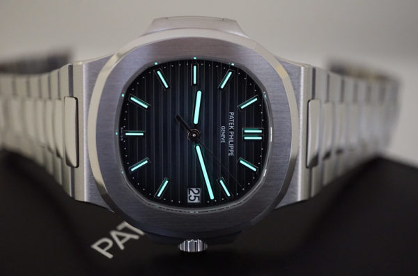 Patek PHILIPPE 5711/1A NAUTILUS STEEL BLUE DIAL 40MM 2017 COMPLETE SET - Image 12