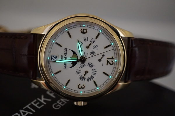 Patek PHILIPPE 5146J ANNUAL CALENDAR YELLOW GOLD CREAM DIAL SERVICED FULL SET - Image 10