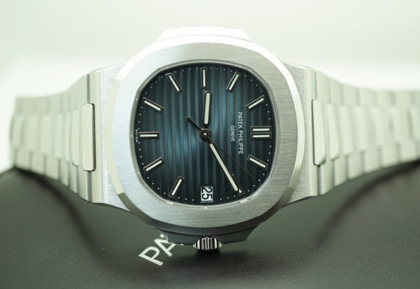 Patek PHILIPPE 5711/1A NAUTILUS STEEL BLUE DIAL 40MM 2017 COMPLETE SET - Image 10