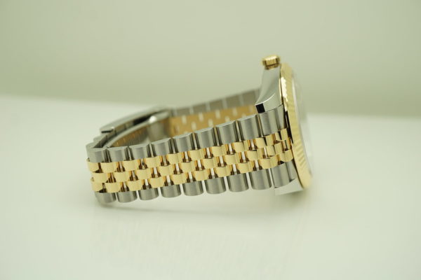 MINT Rolex 126333 DATEJUST 41 2 TONE FLUTED BEZEL SILVER DIAL JUBILEE BAND 2021 FULL SET - Image 6
