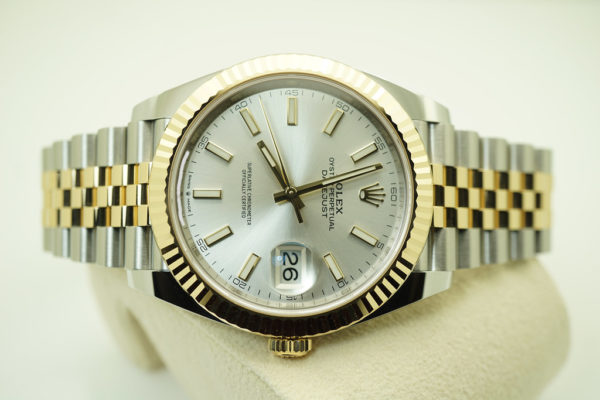 MINT Rolex 126333 DATEJUST 41 2 TONE FLUTED BEZEL SILVER DIAL JUBILEE BAND 2021 FULL SET - Image 9