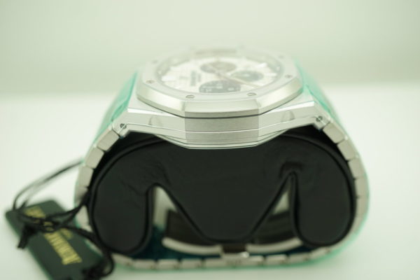BRAND NEW Audemars PIGUET ROYAL OAK CHRONOGRAPH PANDA DIAL 26331ST 2021 COMPLETE SET - Image 4