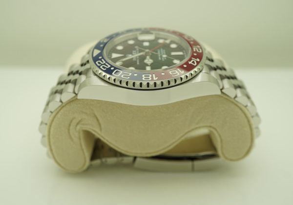 Rolex 126710BLRO PEPSI GMT MASTER II RED BLUE BEZEL JUBILEE 2019 FULL SET - Image 4