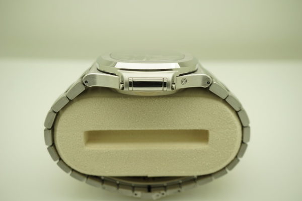 Patek PHILIPPE NAUTILUS 5980 CHRONOGRAPH STAINLESS STEEL BLUE DIAL COMPLETE SET - Image 4