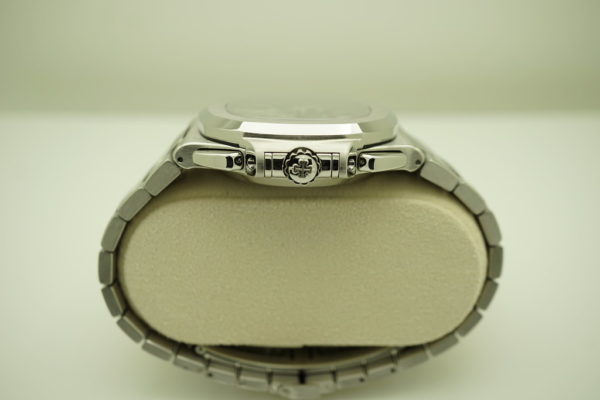 Patek PHILIPPE NAUTILUS 5980 CHRONOGRAPH STAINLESS STEEL BLUE DIAL COMPLETE SET - Image 3