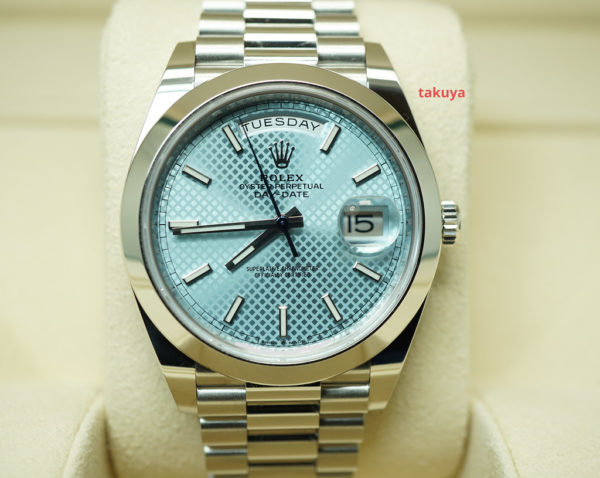 Rolex 228206 PLATINUM DAY DATE 40 ICE BLUE DIAGONAL MOTIF DIAL 2021 COMPLETE SET