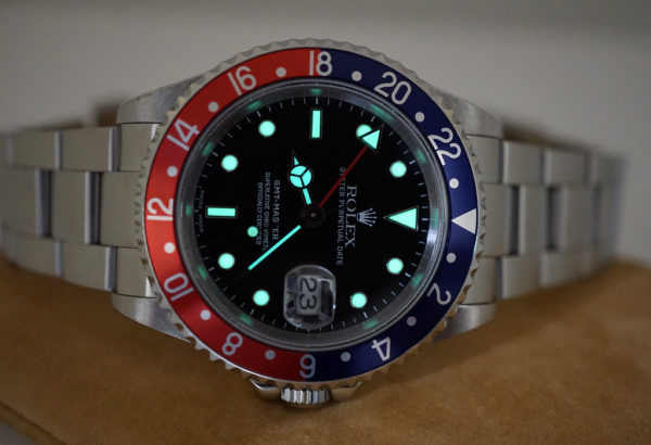 Rolex 16710 GMT MASTER II RED BLUE PEPSI BEZEL P SERIAL LUG HOLES BOXES PAPER - Image 12