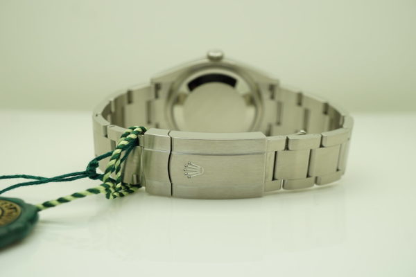 BRAND NEW Rolex 126000 OYSTER PERPETUAL BRIGHT BLACK DIAL 36MM 2021 FULL SET - Image 7
