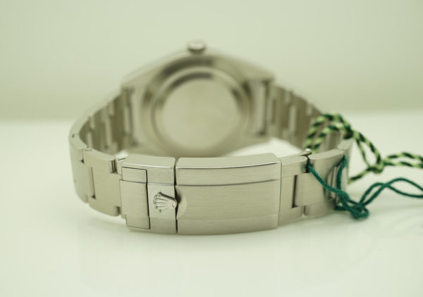 BRAND NEW Rolex 214270 EXPLORER I FULL LUME DIAL 39MM DISCONTINUED 2021 FULL SET - Image 7