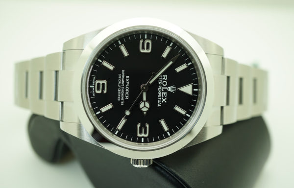 BRAND NEW Rolex 214270 EXPLORER I FULL LUME DIAL 39MM DISCONTINUED 2021 FULL SET - Image 9