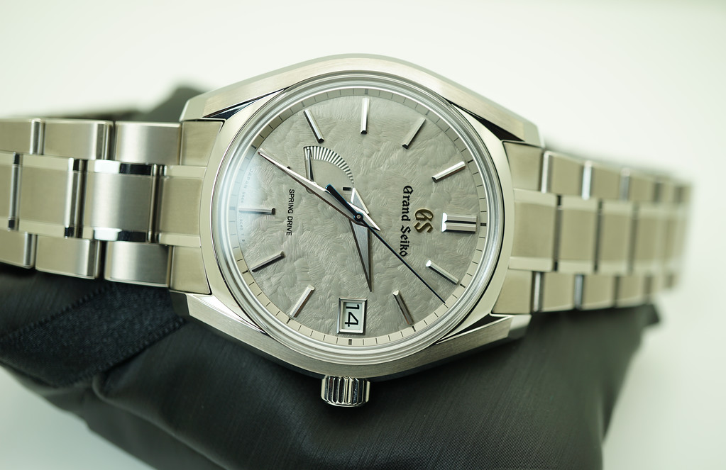 BRAND NEW Grand Seiko SPRING DRIVE TITANIUM SBGA415 Winter 2021 ...