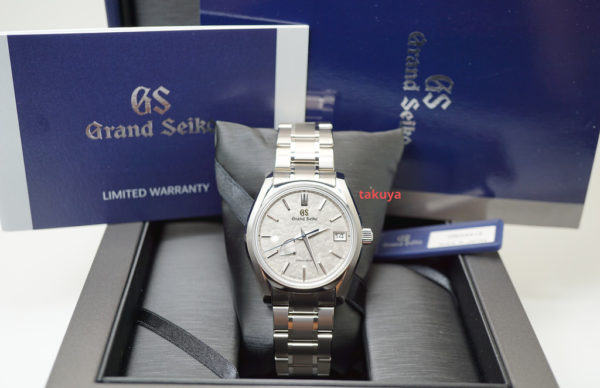 BRAND NEW Grand Seiko SPRING DRIVE TITANIUM SBGA415 Winter 2021 WARRANTY FULL SET - Image 2