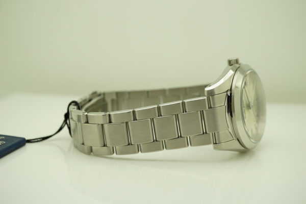 NEW GRAND SEIKO Heritage QUARTZ GMT SBGN011 SILVER DIAL 2021 FULL SET - Image 6