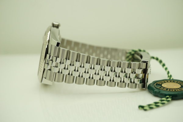 BRAND NEW Rolex 126334 DATEJUST 41 FLUTED BEZEL SILVER STICK DIAL JUBILEE BAND 2021 FULL SET - Image 5