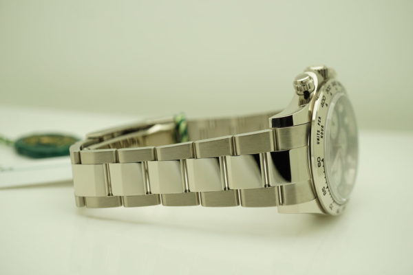 BRAND NEW Rolex 116509 COSMOGRAPH DAYTONA 18K WG BLACK MOP DIAMONDS DIAL 2021 FULL SET - Image 6