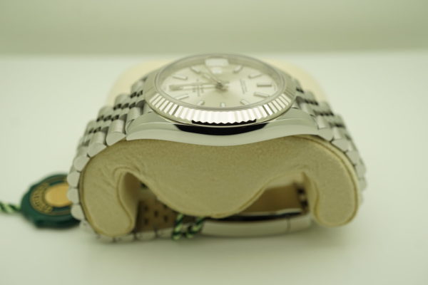 BRAND NEW Rolex 126334 DATEJUST 41 FLUTED BEZEL SILVER STICK DIAL JUBILEE BAND 2021 FULL SET - Image 4