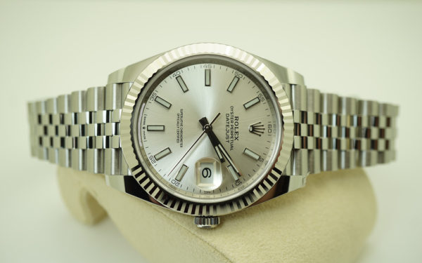 BRAND NEW Rolex 126334 DATEJUST 41 FLUTED BEZEL SILVER STICK DIAL JUBILEE BAND 2021 FULL SET - Image 9