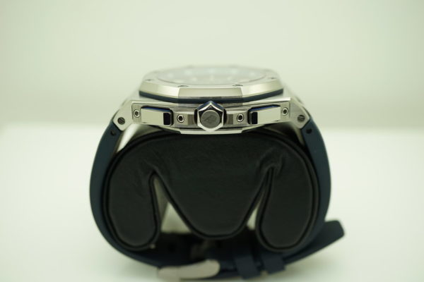 Audemars PIGUET ROYAL OAK OFFSHORE 26480TI NEW BLUE DIAL 2020 42MM FULL SET - Image 3
