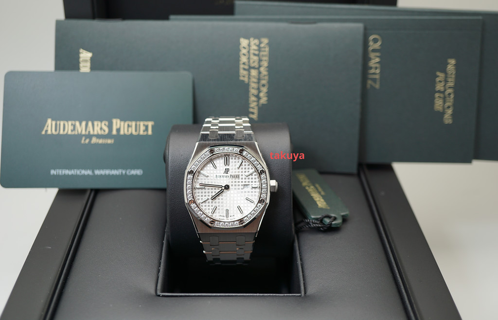 BRAND NEW Audemars PIGUET ROYAL OAK QUARTZ 67651 DIAMOND BEZEL