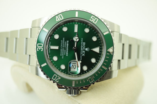 Rolex 116610LV SUBMARINER HULK GREEN DIAL 2018 WARRANTY FULL SET - Image 9