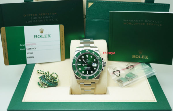 Rolex 116610LV SUBMARINER HULK GREEN DIAL 2018 WARRANTY FULL SET - Image 2