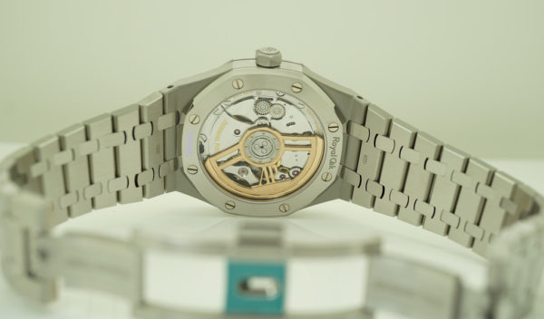 NEW Audemars PIGUET ROYAL OAK 15500ST WHITE DIAL 41MM 2021 COMPLETE SET - Image 9