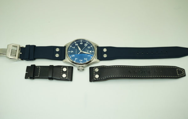 MINT Iwc BIG PILOT 43MM BLUE DIAL IW329303 2021 NEW MODEL FULL SET - Image 3