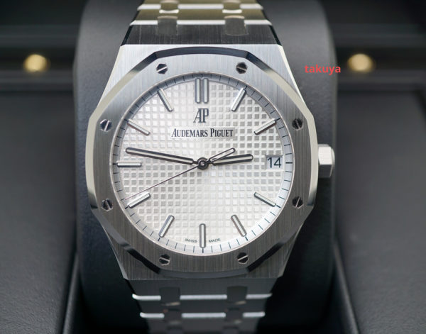 NEW Audemars PIGUET ROYAL OAK 15500ST WHITE DIAL 41MM 2021 COMPLETE SET