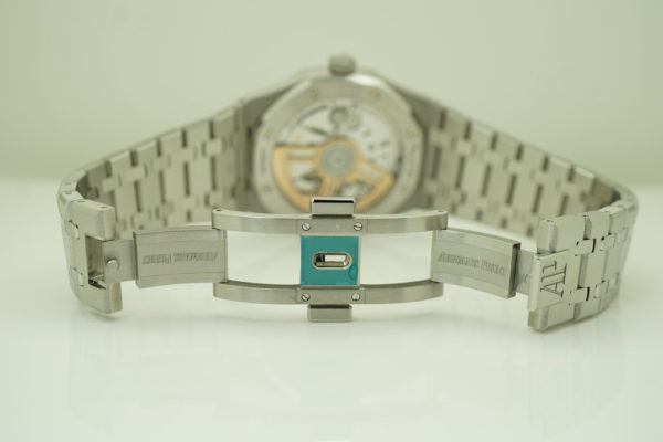 NEW Audemars PIGUET ROYAL OAK 15500ST WHITE DIAL 41MM 2021 COMPLETE SET - Image 8