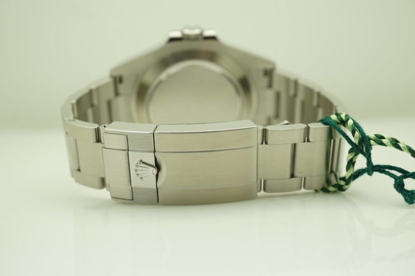 BRAND NEW Rolex 226570 EXPLORER 2 POLAR WHITE DIAL 42MM NEW 2021 MODEL FULL SET - Image 7