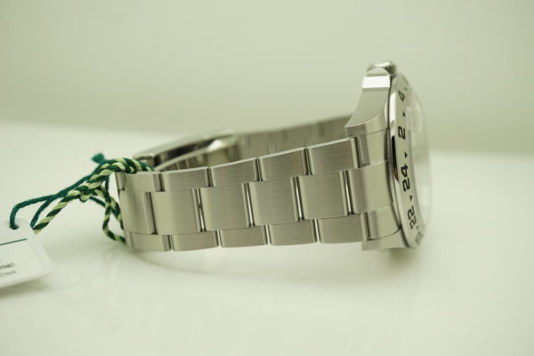 BRAND NEW Rolex 226570 EXPLORER 2 POLAR WHITE DIAL 42MM NEW 2021 MODEL FULL SET - Image 6