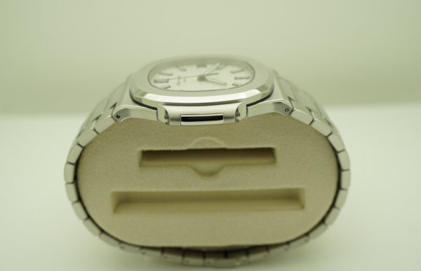 NEW Patek PHILIPPE 5711/1A NAUTILUS WHITE DIAL STAINLESS STEEL 2019 COMPLETE SET - Image 4