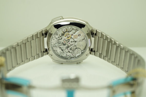 NEW H. Moser & Cie STREAMLINER FLYBACK CHRONOGRAPH FUNKY BLUE DIAL 2021 FULL SET - Image 9