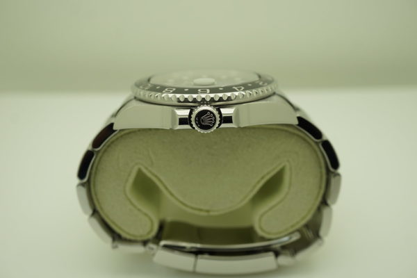 Rolex 116710 GMT MASTER II BLACK CERAMIC BEZEL V SERIAL FULL SET - Image 3