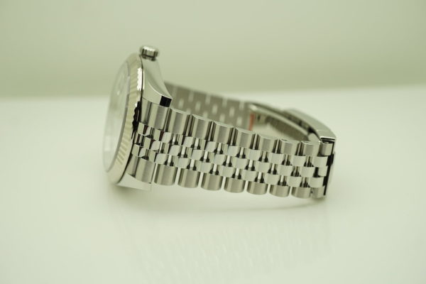 Rolex 126334 DATEJUST 41 FLUTED BEZEL WHITE ROMAN DIAL JUBILEE WARRANTY FULL SET - Image 5