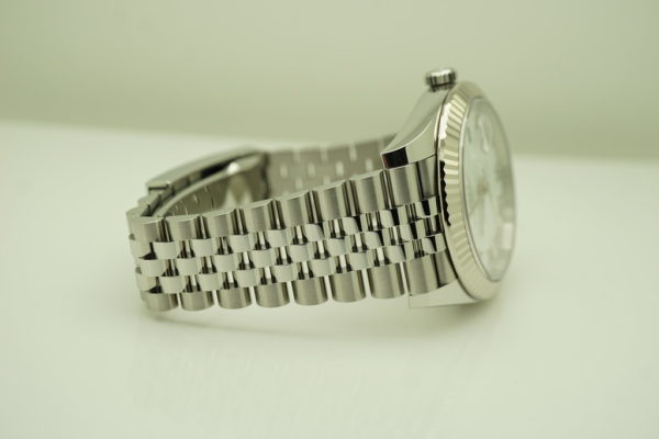 Rolex 126334 DATEJUST 41 FLUTED BEZEL WHITE ROMAN DIAL JUBILEE WARRANTY FULL SET - Image 6