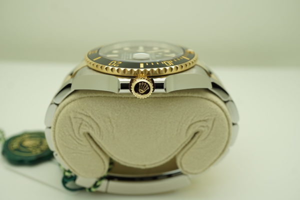 BRAND NEW Rolex 126613LN SUBMARINER 18K YG STEEL BLACK DIAL 41MM NEW MODEL 2021 FULL SET - Image 4