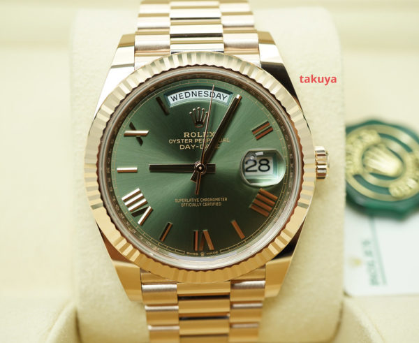 NEW Rolex 228235 DAY DATE 40 18K ROSE GOLD OLIVE GREEN ROMAN DIAL 2021 FULL SET