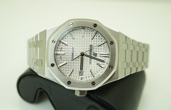 Audemars PIGUET ROYAL OAK 15450ST SILVER DIAL 37MM FULL SET - Image 10