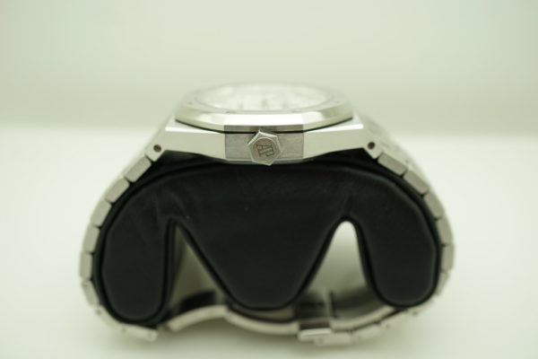 Audemars PIGUET ROYAL OAK 15450ST SILVER DIAL 37MM FULL SET - Image 3