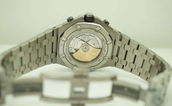 Audemars PIGUET ROYAL OAK OFFSHORE QEII CUP LIMITED EDITION TITANIUM 26474TI - Image 9