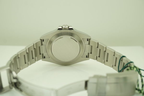 BRAND NEW Rolex 226570 EXPLORER 2 BLACK DIAL 42MM NEW 2021 MODEL COMPLETE SET - Image 8
