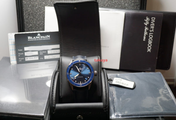 BRAND NEW Blancpain FIFTY FATHOMS BATHYSCAPHE GREY CERAMIC BLUE DIAL BLUE BEZEL 2021 FULL SET - Image 2