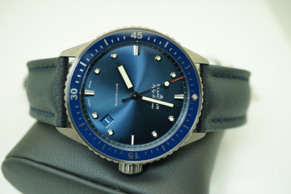 BRAND NEW Blancpain FIFTY FATHOMS BATHYSCAPHE GREY CERAMIC BLUE DIAL BLUE BEZEL 2021 FULL SET - Image 8