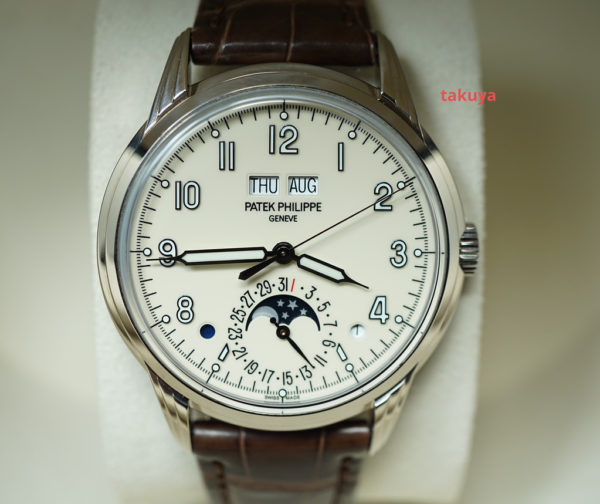 Patek PHILIPPE 5320G PERPETUAL CALENDAR WHITE GOLD CREAM DIAL COMPLETE SET