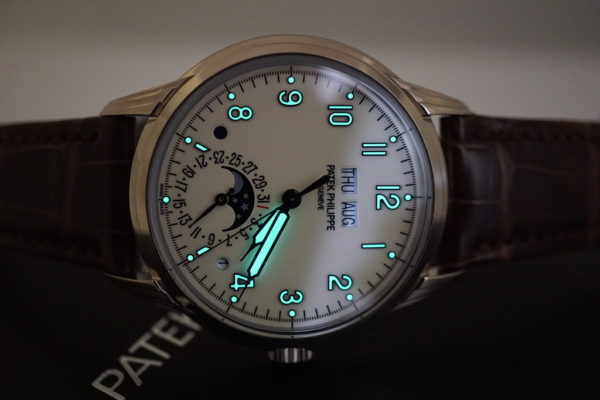 Patek PHILIPPE 5320G PERPETUAL CALENDAR WHITE GOLD CREAM DIAL COMPLETE SET - Image 10