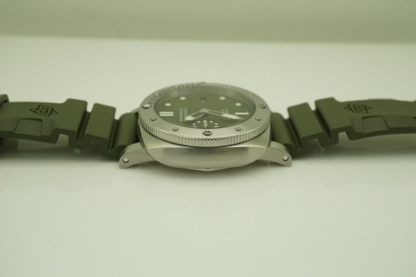 Panerai PAM 1055 SUBMERSIBLE VERDE MILITARE GREEN DIAL 42MM 2020 WARRANTY FULL SET - Image 4
