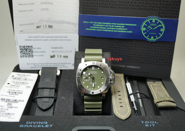 Panerai PAM 1055 SUBMERSIBLE VERDE MILITARE GREEN DIAL 42MM 2020 WARRANTY FULL SET - Image 2