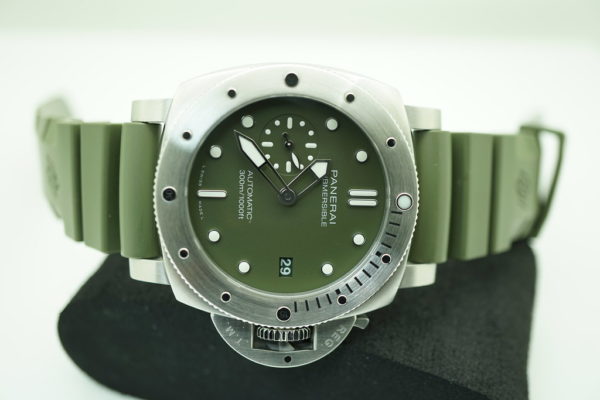 Panerai PAM 1055 SUBMERSIBLE VERDE MILITARE GREEN DIAL 42MM 2020 WARRANTY FULL SET - Image 8